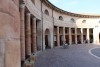 img-gallery